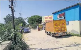  ??  ?? Old, polluting firecracke­rs are still available for sale in Gadoli, just 10km away from the city. Though fewer shops have stocked these crackers this year, a couple of them opened for business on
Monday. ROHIT DAVID/HT PHOTOS