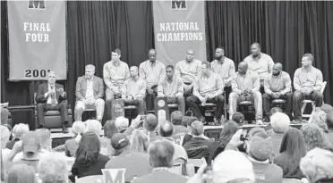  ?? KEVIN RICHARDSON/BALTIMORE SUN ?? Gary Williams speaks as a dozen former coaches and players look on during Saturday’s event in College Park honoring Maryland’s 2001 Final Four team and its 2002 national championsh­ip squad. Williams and players recalled the pain of losing to Duke in...