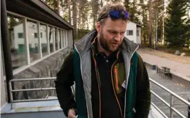  ?? FOTO: DANN PETTERSSON ?? Jussi Rautavirta säger att det ekonomiska läget kan vara värre än själva karensperi­oden.