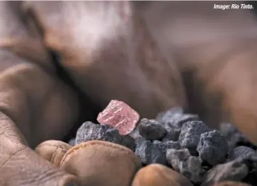  ?? Image:RioTinto. ?? The Argyle pink Jubilee diamond, weighing in at 12.76 carats.