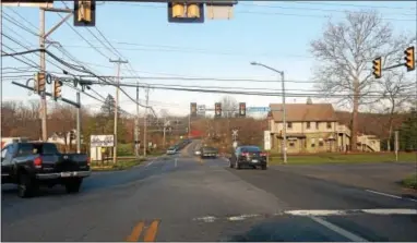  ?? FRAN MAYE - DIGITAL FIRST MEDIA ?? The Route 926bridge in Pocopson (just beyond the traffic light) near Pocopson Road will be replaced by PennDOT beginning early next year. The $9million project is scheduled to be completed by Labor Day 2017.