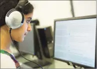  ?? Hearst Connecticu­t Media file photo ?? Hart Magnet School students, including Rhea Wadhwa, take a practice SBAC test in 2015.