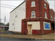  ?? DAN SOKIL - DIGITAL FIRST MEDIA ?? Viewed from the corner of Walnut Street and West Second Street in Lansdale is American Legion Post 206, planned to be the site of the next Lansdale Mural Arts Program mural.