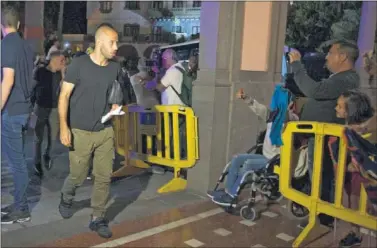  ??  ?? EN CANARIAS. Javier Mascherano estuvo con el equipo en Gran Canaria, aunque no pudo ser alineado.