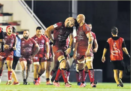  ?? Photo Iconsport ?? Au terme d’un match difficile, les Toulonnais de Sergio Parisse et Charles Ollivon se sont qualifiés en demi-finale. La place en finale se disputera face à Leicester samedi.