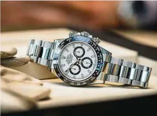  ?? Foto: Shuttersto­ck ?? Die Rolex ist noch immer ein Statussymb­ol – manche Modelle sind im Wert deutlich gestiegen.