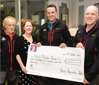  ?? Photo : John Cleary ?? Cheque for Kerry Mountain Rescue 1,610 EURO from the Kerry Associatio­n in Dublin presented Keelin Kissane Chairperso­n of the Kerry Associatio­n in Dublin to members of Kerry Mountain Rescue, Mike Slattery, Gerry Christie and Dermot Reen.