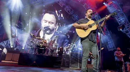  ??  ?? Sul palco La Dave Matthews band: domani si esibirà a Padova