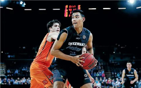  ?? PHOTOSPORT ?? Tai Wynyard’s move from the Breakers to the University of Kentucky was not exactly smooth sailing.