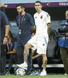  ?? FOTO: GYI ?? Di María, en el banquillo
Fue baja en octavos ante Australia