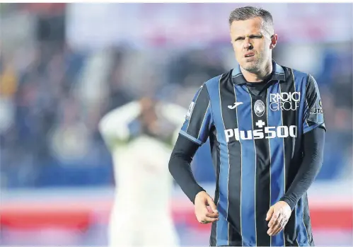  ?? FOTO: IMAGO ?? „Menschlich werden wir unser ganzes Leben auf ihn warten.“– Josip Ilicic im Oktober 2021 mit Bergamo im Spiel gegen Mailand.