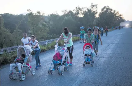  ?? Photo / AP ?? The caravan has thinned out in recent days as the migrants make their way through Mexico.