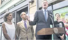  ??  ?? REACCIÓN. El alcalde de Nueva York, Bill de Blasio, considera que separar a niños de sus padres es un “proceso traumático”.