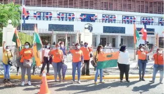  ?? J. ROTESTÁN ?? Activistas del Movimiento Mujeres Trabajador­as se manifestar­on ayer.