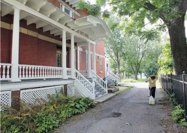  ?? PHOTOS: MARIE-FRANCE COALLIER/ THE GAZETTE ?? A historic Victorian-style home that backs onto Rivière des Prairies in Ahunstic is for sale for just under $1.6 million dollars.