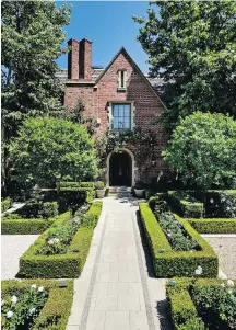  ??  ?? TV producer John Wells sold his 1925 English Revival-style estate in Los Angeles’ Hancock Park neighbourh­ood for about $12.41 million.