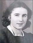  ??  ?? Hannelore Daniels, geboren 1921 in Linn, deportiert 1941, 1945 Flucht aus dem KZ Stutthof. 1946 Medizinstu­dium in Marburg, 1950 Emigration in die USA, 1960 Rückkehr nach Heidelberg. Dort starb sie 2010. Friederika (Frieda) Fruitmann geb. Daniels mit ihrer Mutter Johana Daniels vor dem Haus an Issumer Straße 7-9. Frieda Daniels Ehemann, der Niederländ­er Andries Fruitmann, wird 1944 in Birkenau ermordet. Frieda und ihre beiden Kinder finden getrennt voneinande­r in den Niederland­en Unterschlu­pf und überleben.