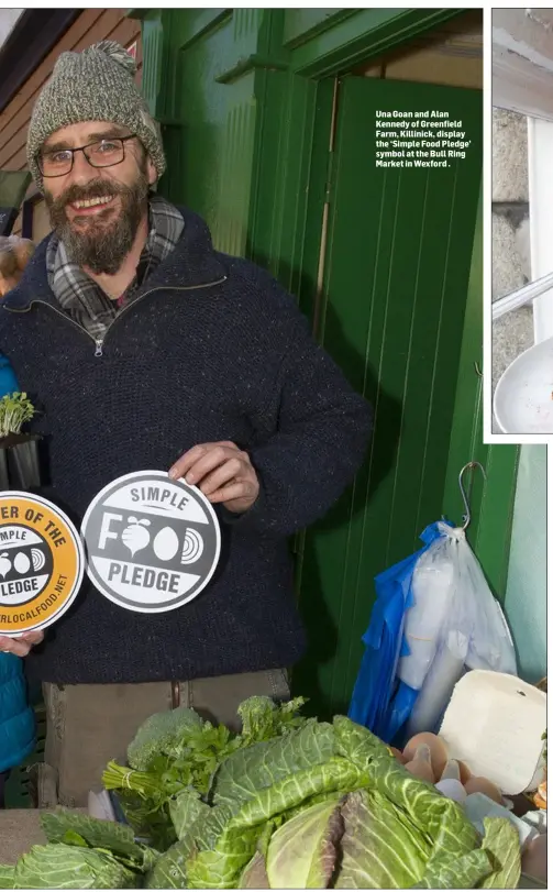 ??  ?? Una Goan and Alan Kennedy of Greenfield Farm, Killinick, display the ‘Simple Food Pledge’ symbol at the Bull Ring Market in Wexford .