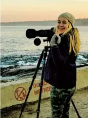  ?? ALL PHOTOS BY FAITH BARTON ?? Teenager Faith Barton is pictured photograph­ing birds at Point La Jolla in San Diego on Dec. 15, 2021.