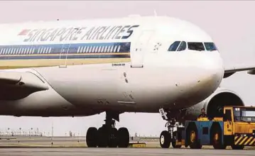  ?? BLOOMBERG PIC ?? Singapore Airlines says it is embarking on a wide-ranging review of its network, fleet services, organisati­onal structure and processes.