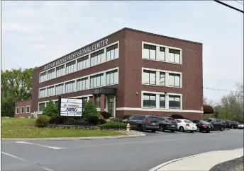  ?? MEDIANEWS GROUP FILE PHOTO ?? Translogis­tics Inc. has expanded into Texas. This photo shows the company’s headquarte­rs, located in the Matthew Brooke Profession­al Building in Birdsboro.