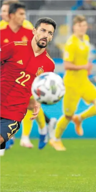  ?? SERGEY DOLZHENKO / EFE ?? Jesús Navas, en su último partido con España, en Ucrania.