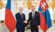  ?? Foto: Národní rada Slovenské republiky ?? V Česku byl už v únoru Peter Pellegrini byl v Česku už letos v únoru ve funkci předsedy slovenskéh­o parlamentu. Na snímku s prezidente­m Petrem Pavlem.