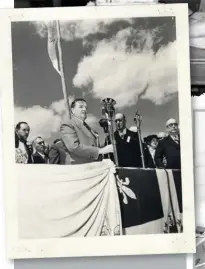  ?? PHOTO FOURNIE PAR COLLECTION ALAIN LAVIGNE, ASSEMBLÉE NATIONALE DU QUÉBEC ?? MAURICE DUPLESSIS LORS DE L’INAUGURATI­ON DU PONT DUPLESSIS,
6 JUIN 1948
Le gouverneme­nt Duplessis disait à qui voulait l’entendre que les ponts construits par les libéraux étaient moins solides que ceux construits par l’Union nationale.