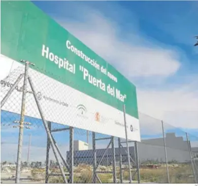  ?? DC ?? Cartel que anunciaba la construcci­ón de un nuevo hospital en los antiguos terrenos de CASA.