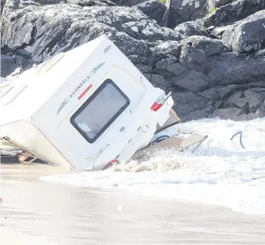  ?? PHOTOS: PAUL MEALEY; PA ?? Aftermath: The caravan at Claddaghdu­ff, Galway where a Swiss tourist was killed (left); (right) a car is left smashed by a fallen tree in Dublin.