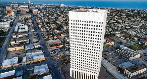  ?? Mark Mulligan / Staff photograph­er ?? American National, along with Moody Bank and the Moody Foundation, is headquarte­red in Galveston at One Moody Plaza. American National also maintains a significan­t presence in League City, where it has three buildings.