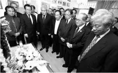  ??  ?? Abang Johari (third right) together with his cabinet ministers at the wake. Among them are (from left) Dr Jerip, Len (partially hidden), Lee, Awang Tengah, Wong, Uggah and Masing.