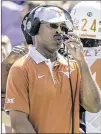  ?? STAFF FILE ?? Defensive coordinato­r Vance Bedford has drawn UT fans’ ire, but don’t expect a midseason dismissal.