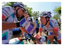  ??  ?? Above right Savio says Van Hummel reminds him of Cavendish in the way he appreciate­s his
team-mates’ efforts