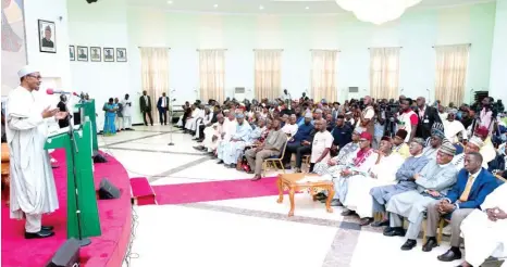  ?? Photo: State House ?? President Muhammadu Buhari addresses a stakeholde­rs’ meeting in Makurdi, during his condolence visit to Benue State yesterday.