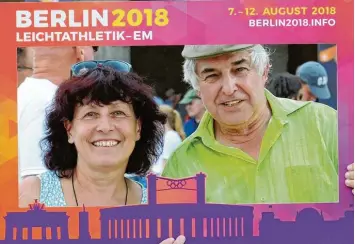  ?? Foto: Heinz Schrall ?? Regina und Heinz Schrall erlebten die Leichtathl­etik Europameis­terschafte­n im Rahmen der European Championsh­ips live vor Ort in der Bundeshaup­tstadt.