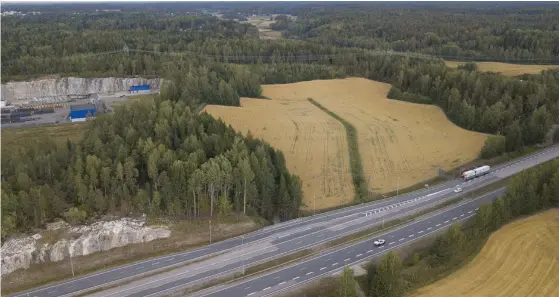  ?? FOTO: REMERO ?? På den här tomten i Vanda, där Ring III och Borgåleden möts vill Remeo bygga sin återvinnin­gsanläggni­ng.