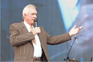  ?? ALONZO ADAMS/INVISION/AP ?? Mel Tillis, who wrote hits for Kenny Rogers, Ricky Skaggs and many others while overcoming a stutter to become a star in his own right, died early Sunday in Ocala, Fla. He was 85.