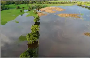  ?? ?? Farmers have seen significan­t levels of flooding