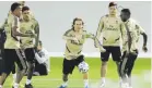  ?? Ap ?? Luka Modric, del Real Madrid, entrena previo al encuentro de hoy.