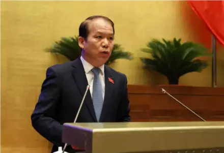  ?? VNA/VNS Photo An Đăng ?? Chairman of the National Assembly's Committee on Legal Affairs Hoàng Thanh Tùng reported on the draft Law and Ordinance Developmen­t Programme for 2024 and the adjustment to the one for 2023 on Tuesday.