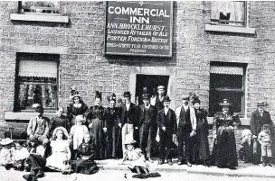  ??  ?? Commercial Inn in Crowden in days gone by