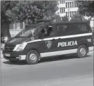  ??  ?? Policia në vendin e ngjarjes