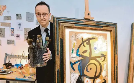  ?? FOTO PROFIMEDIA ?? V Miróově ateliéru. Joan Punyet Miró se před nedávnem podílel také na vytvoření repliky pracovny Joana Miróa pro barcelonsk­ou galerii Mayoral.