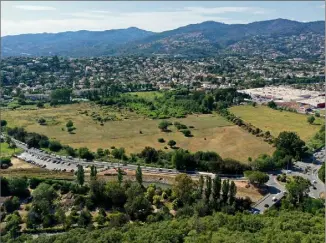  ?? (Photo mairie de Mandelieu-la Napoule) ?? Dix-huit hectares actuelleme­nt classés en zone rouge au plan de prévention risques inondation­s.