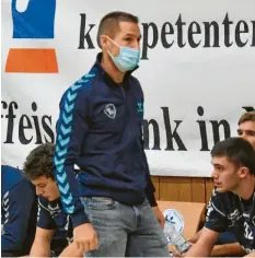  ??  ?? Bernd Maisch, Handball‰Spartenche­f in Niederraun­au, plädiert dafür, die Saison so lange wie möglich weiterzusp­ielen.