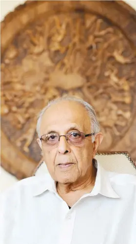  ?? Picture: Michel Bega ?? PORTRAIT. Anti-apartheid activist Ahmed Kathrada poses for in 2012, at his home in Johannesbu­rg.