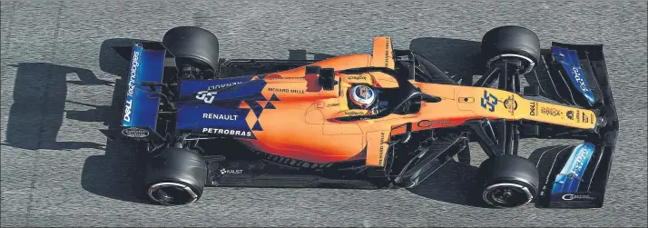  ?? FOTO: GETTY ?? Carlos Sainz completó el programa previsto para ayer con 134 vueltas al Circuit de Barcelona-catalunya y marcó el sexto mejor crono del día, el octavo en la clasificac­ión combinada de las dos semanas de ensayos