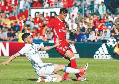  ??  ?? Diogo Gonçalves foi uma das setas no ataque e assistiu para o 3-0, apontado por João Félix