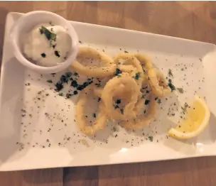  ??  ?? Calamari